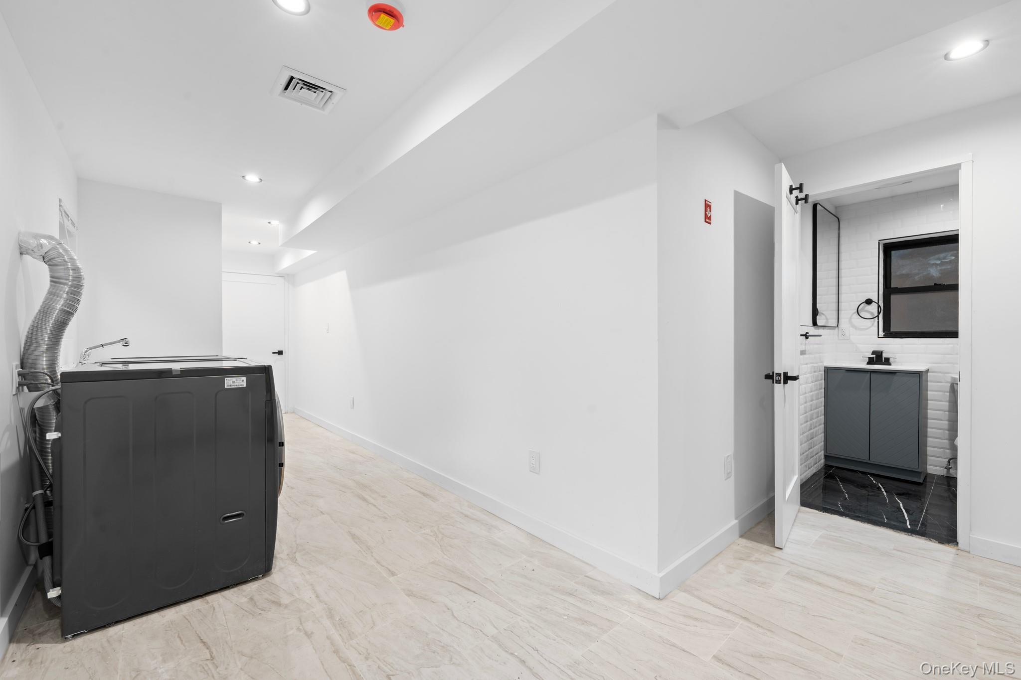 Single Family Spencer Queens, NY 11427, MLS-895561-16