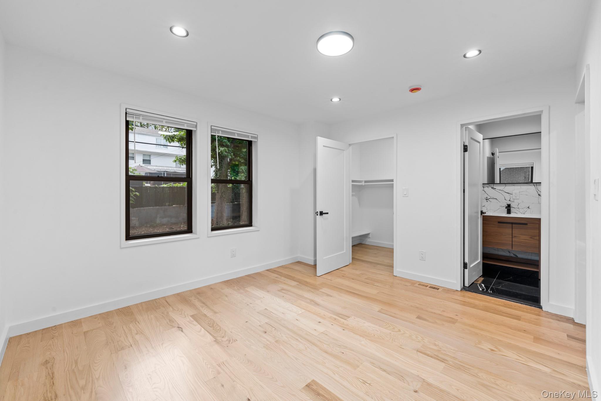 Single Family Spencer Queens, NY 11427, MLS-895561-9