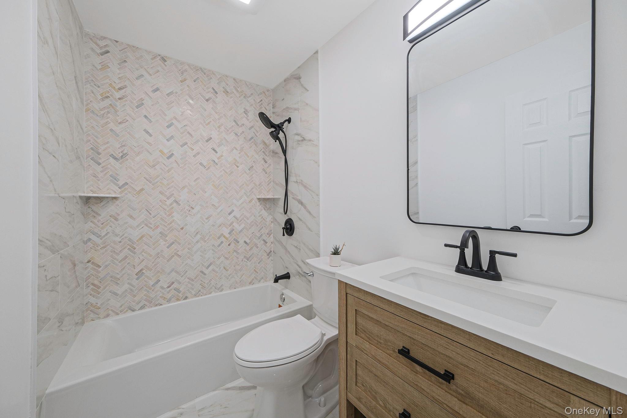 Single Family Columbia Suffolk County, NY 11977, MLS-895568-13