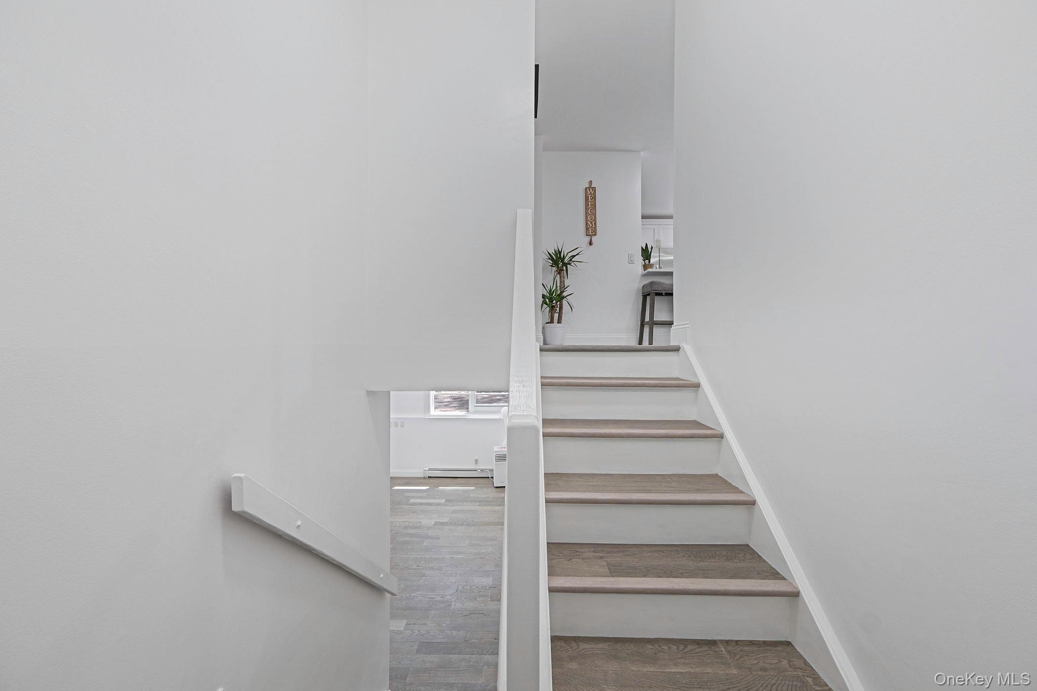 Single Family Columbia Suffolk County, NY 11977, MLS-895568-14