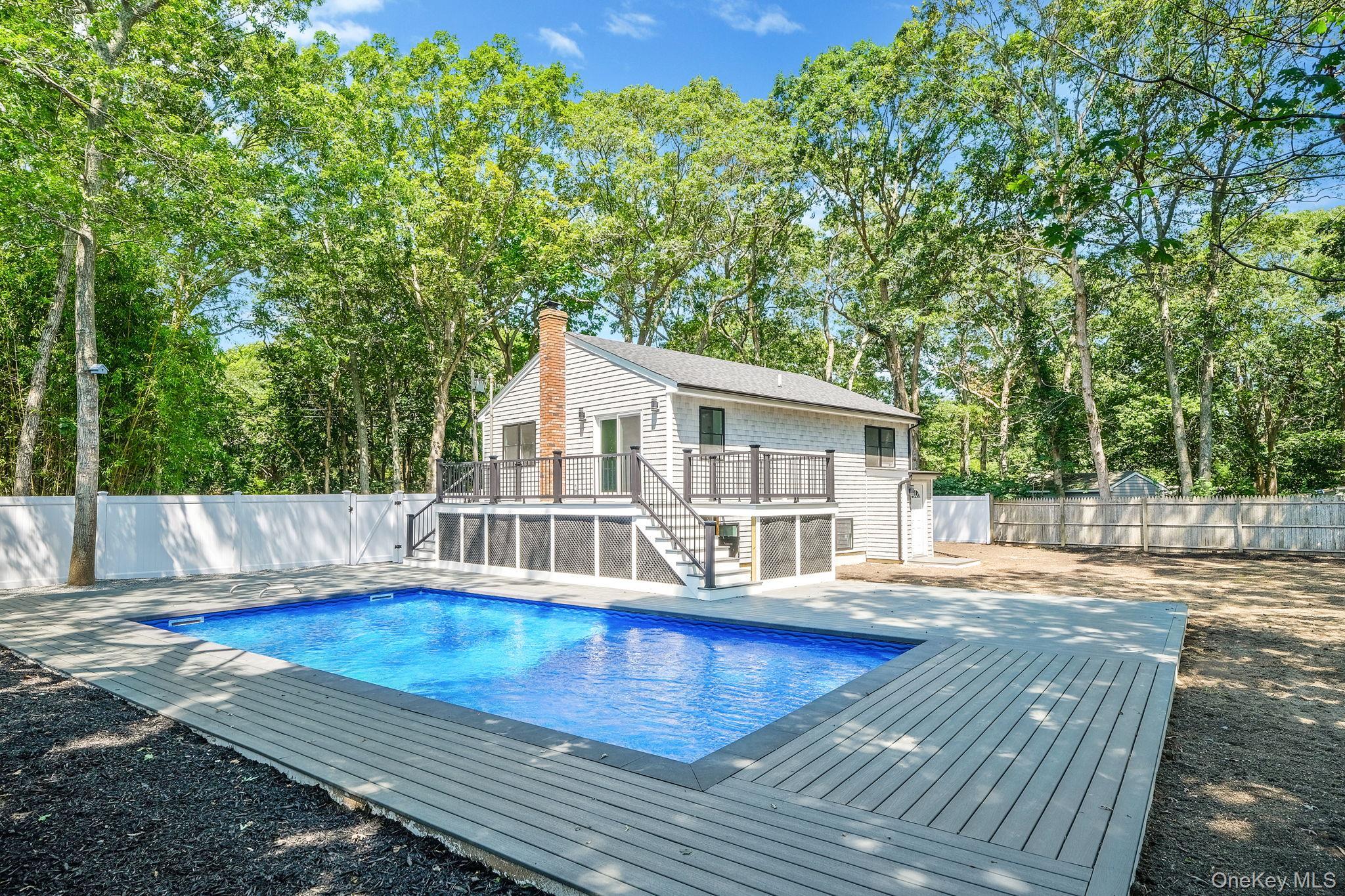 Single Family Columbia Suffolk County, NY 11977, MLS-895568-26