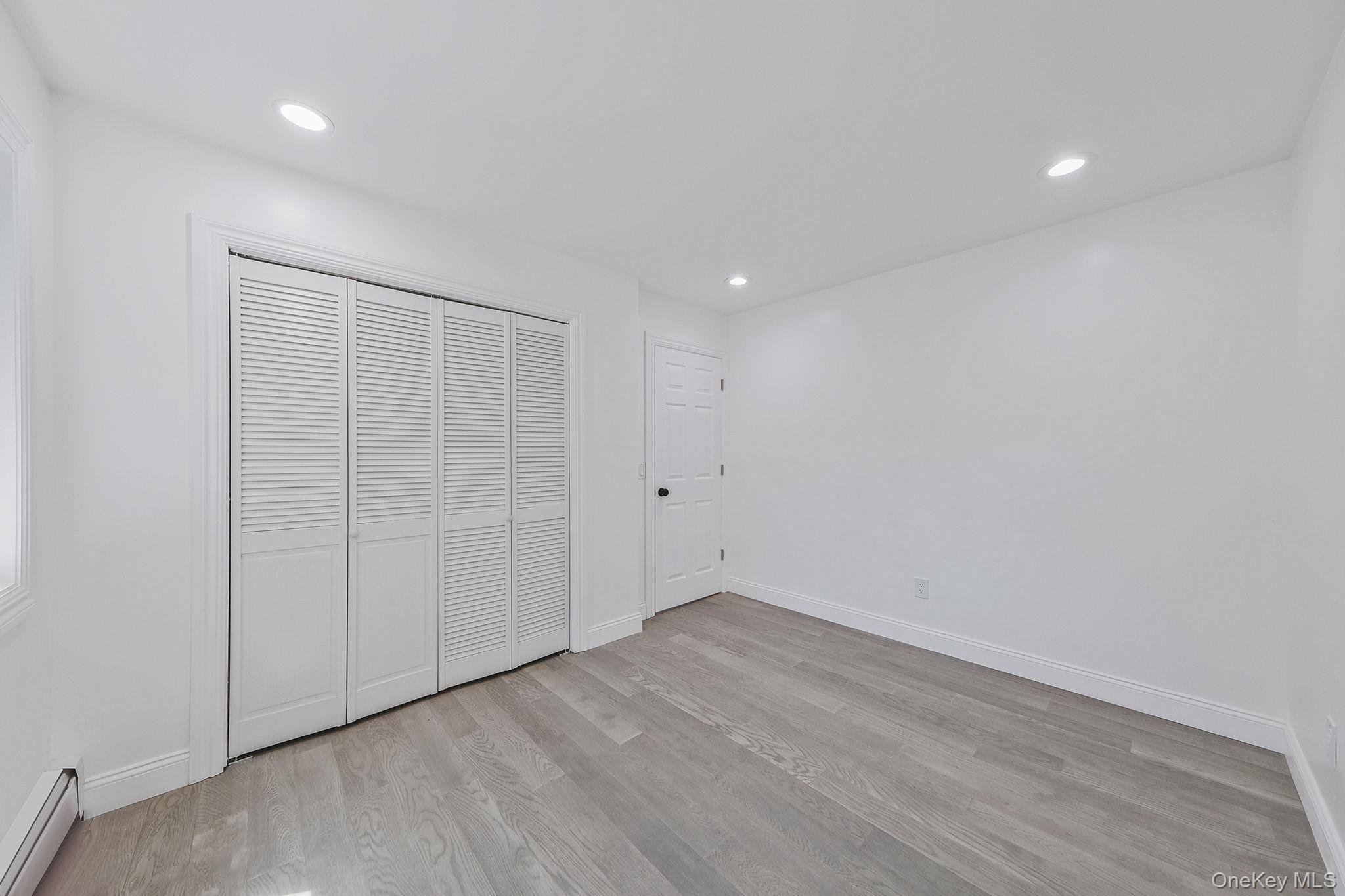 Single Family Columbia Suffolk County, NY 11977, MLS-895568-35