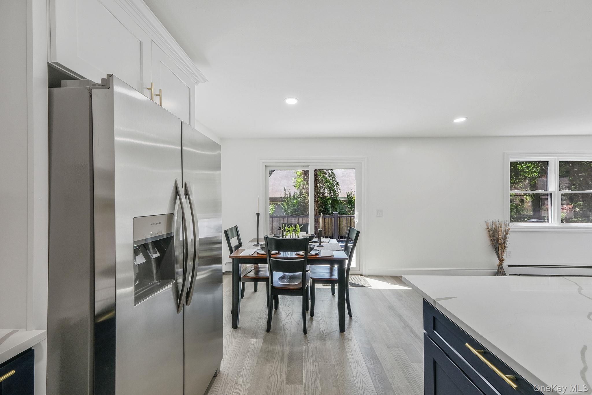 Single Family Columbia Suffolk County, NY 11977, MLS-895568-37