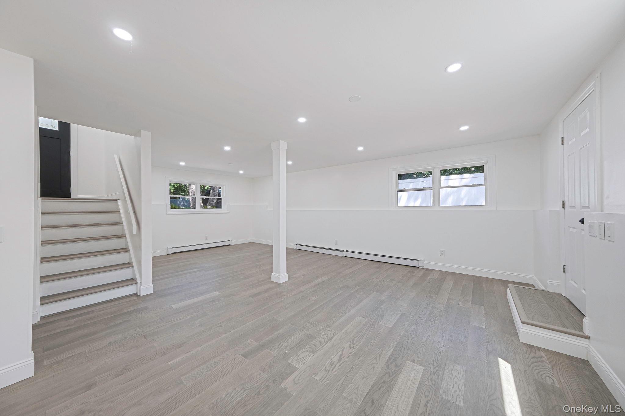 Single Family Columbia Suffolk County, NY 11977, MLS-895568-43