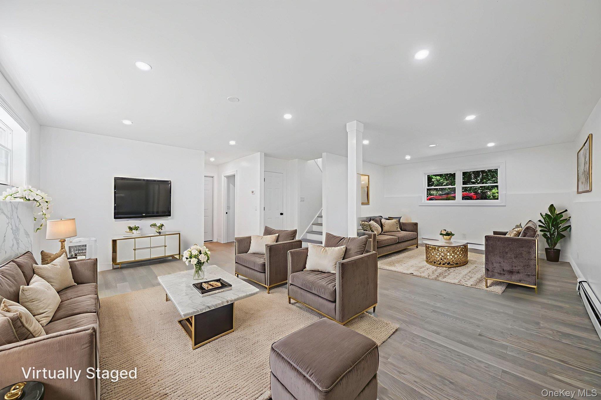 Single Family Columbia Suffolk County, NY 11977, MLS-895568-6