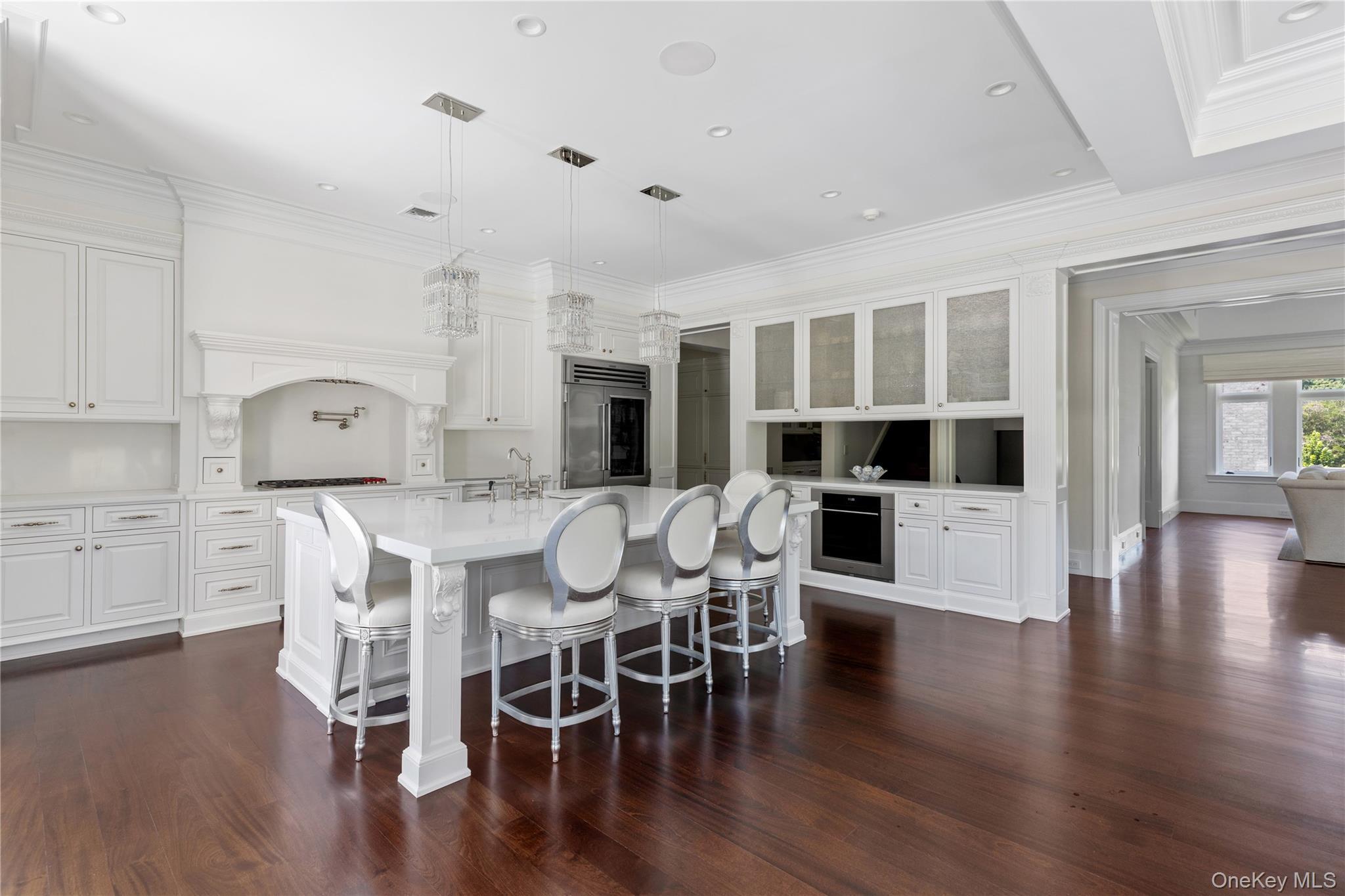 Single Family Hicks Nassau County, NY 11050, MLS-895575-15