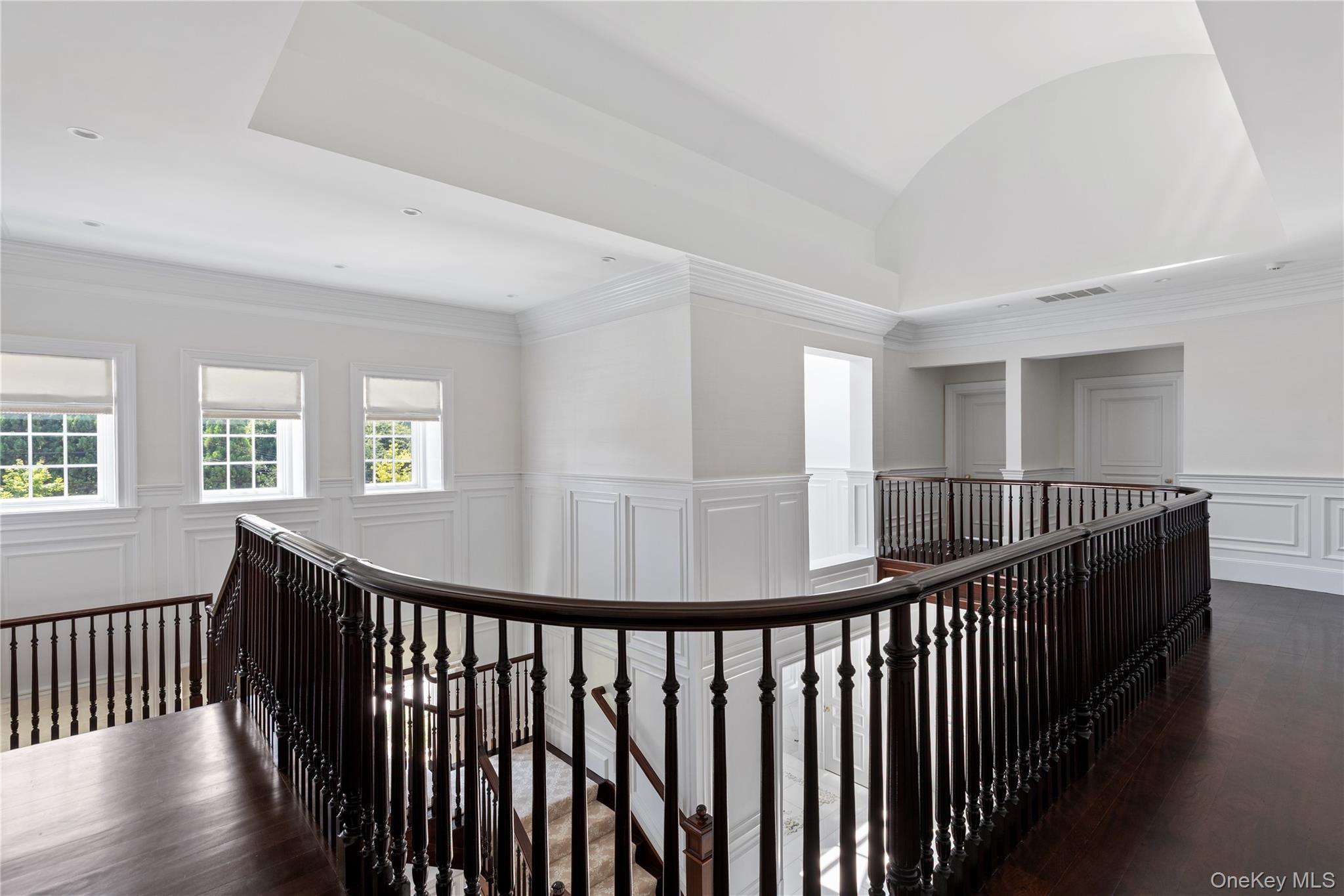 Single Family Hicks Nassau County, NY 11050, MLS-895575-28