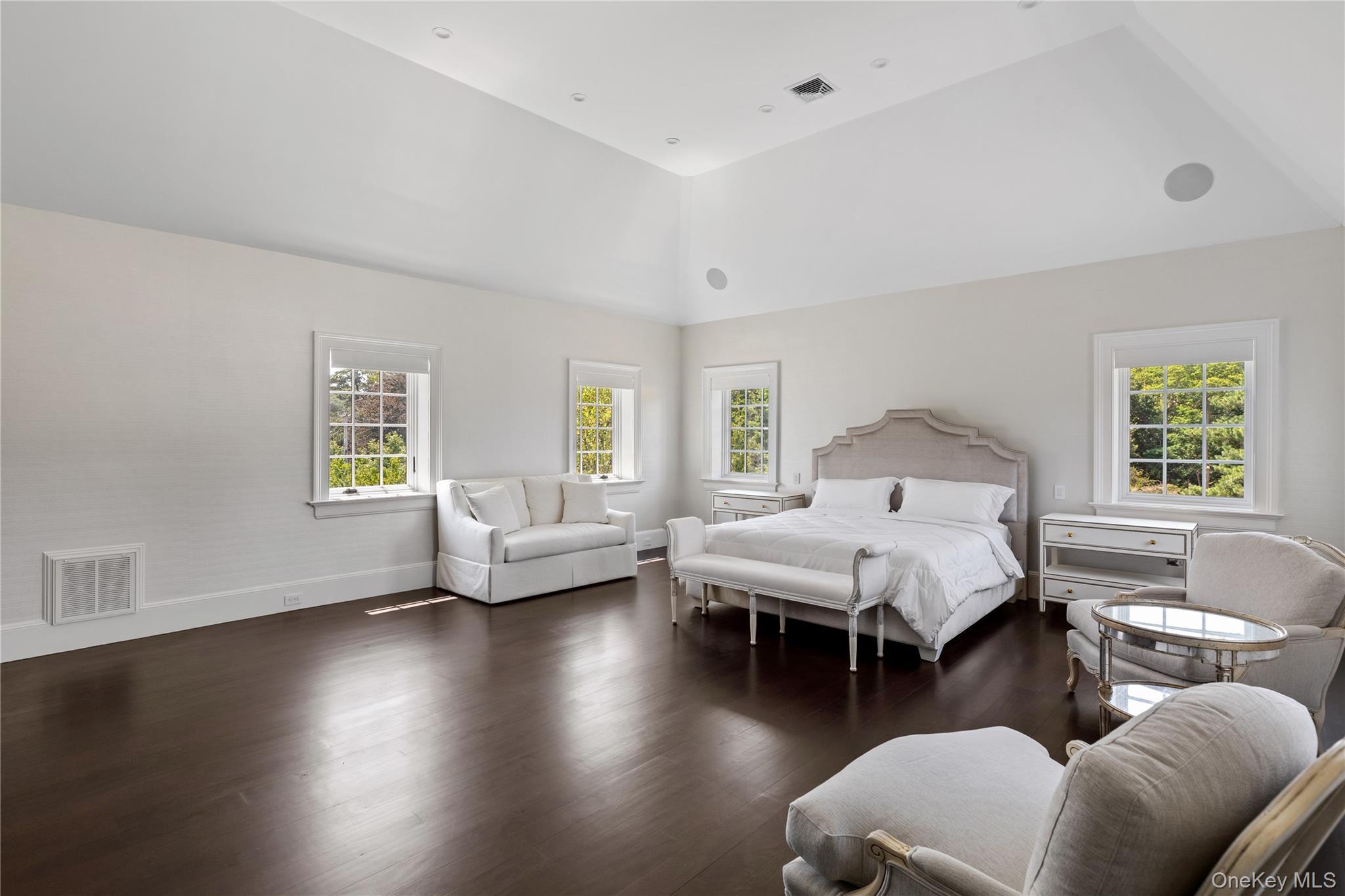 Single Family Hicks Nassau County, NY 11050, MLS-895575-29