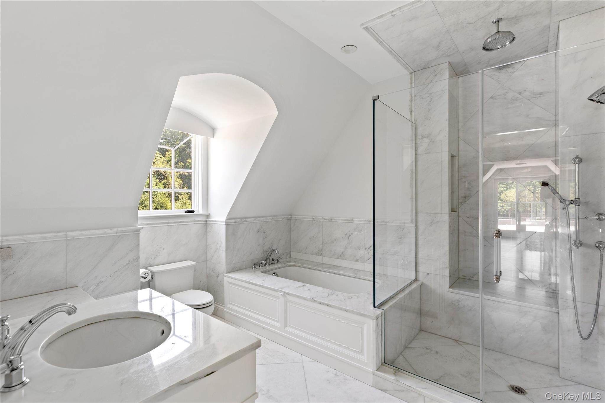 Single Family Hicks Nassau County, NY 11050, MLS-895575-36