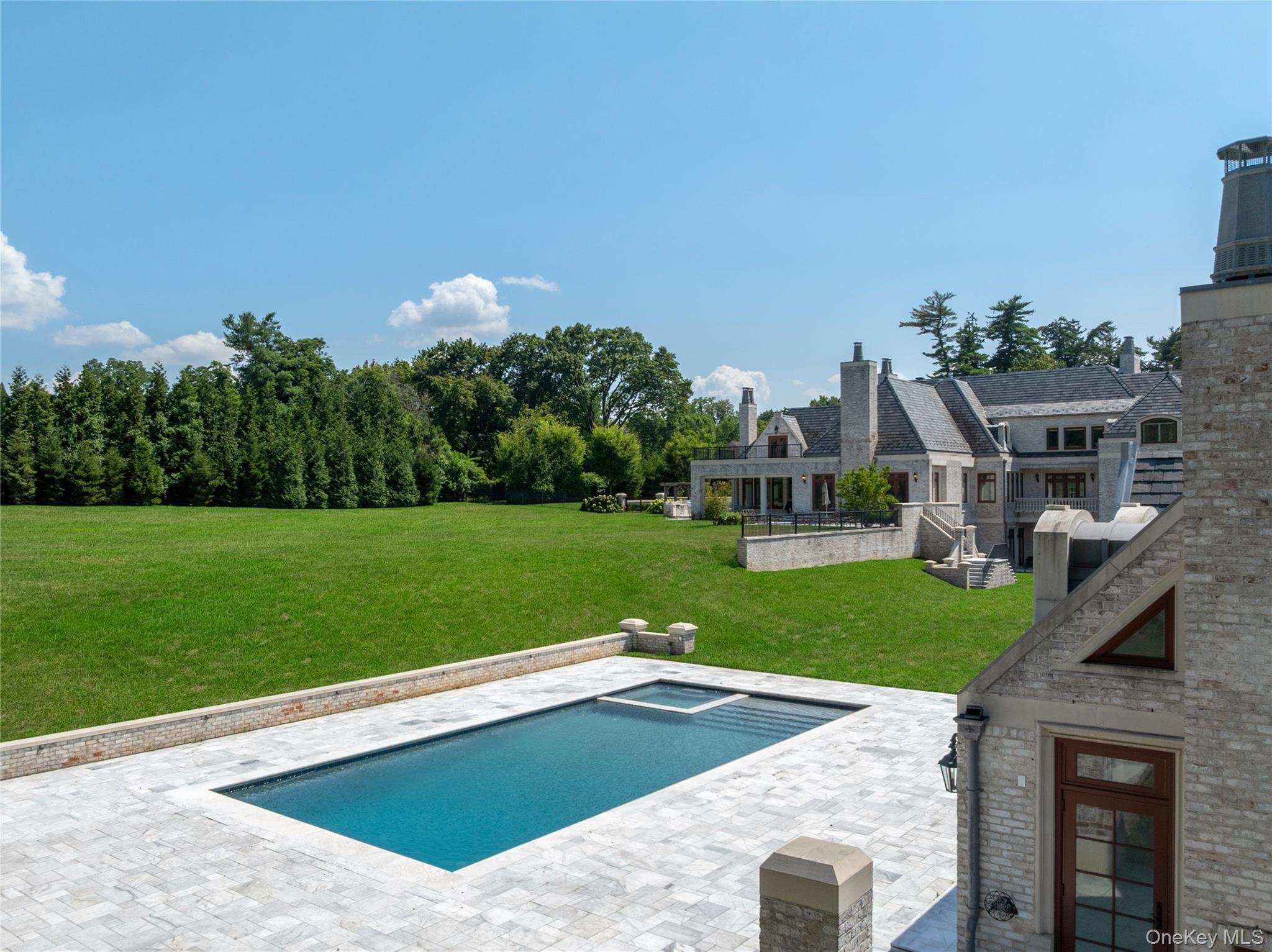 Single Family Hicks Nassau County, NY 11050, MLS-895575-44