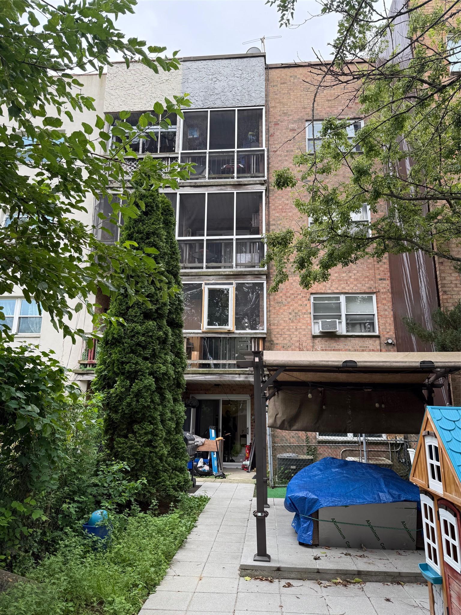 Single Family 6th Queens, NY 11356, MLS-895591-3