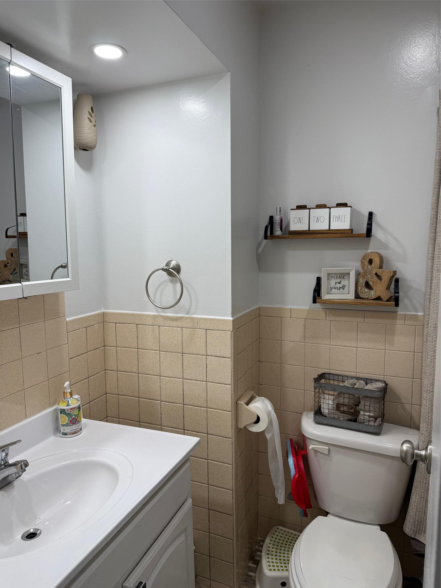 Single Family 6th Queens, NY 11356, MLS-895591-30