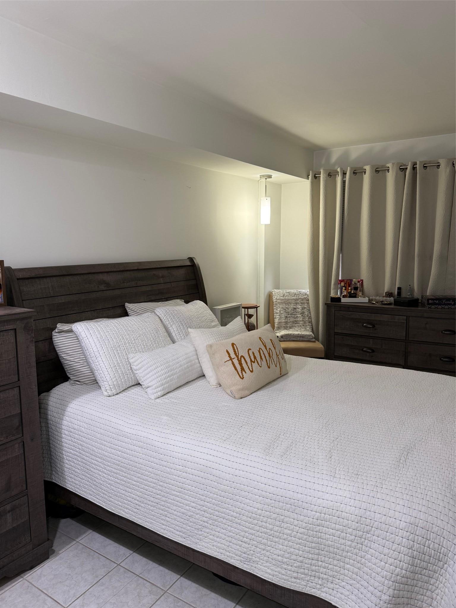 Single Family 6th Queens, NY 11356, MLS-895591-37