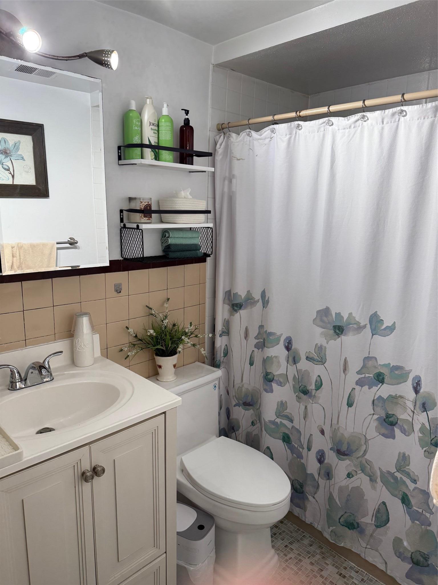 Single Family 6th Queens, NY 11356, MLS-895591-42