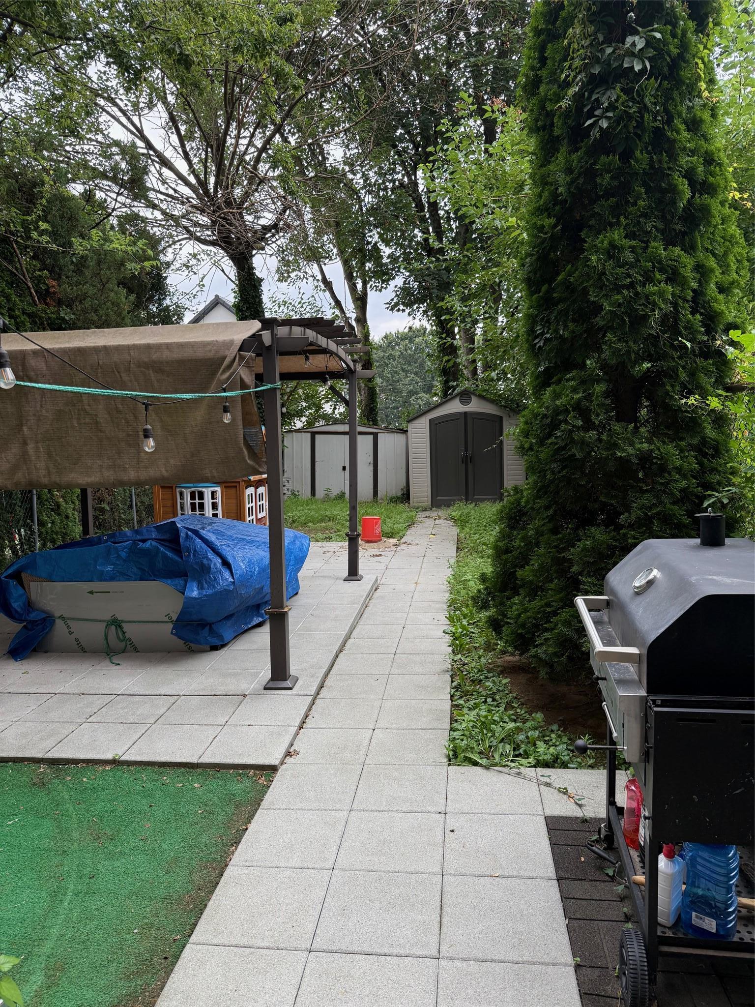 Single Family 6th Queens, NY 11356, MLS-895591-5