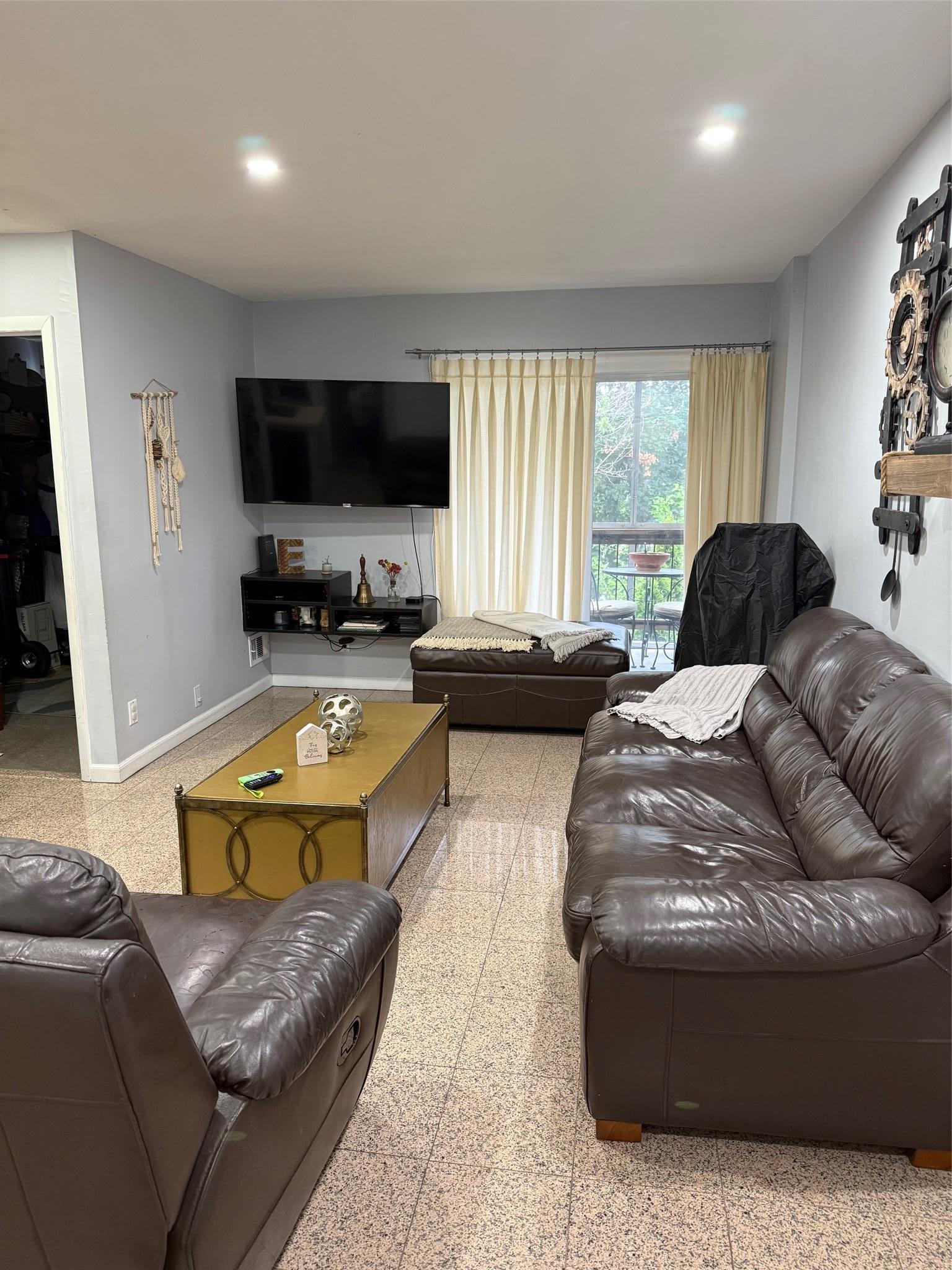 Single Family 6th Queens, NY 11356, MLS-895591-6