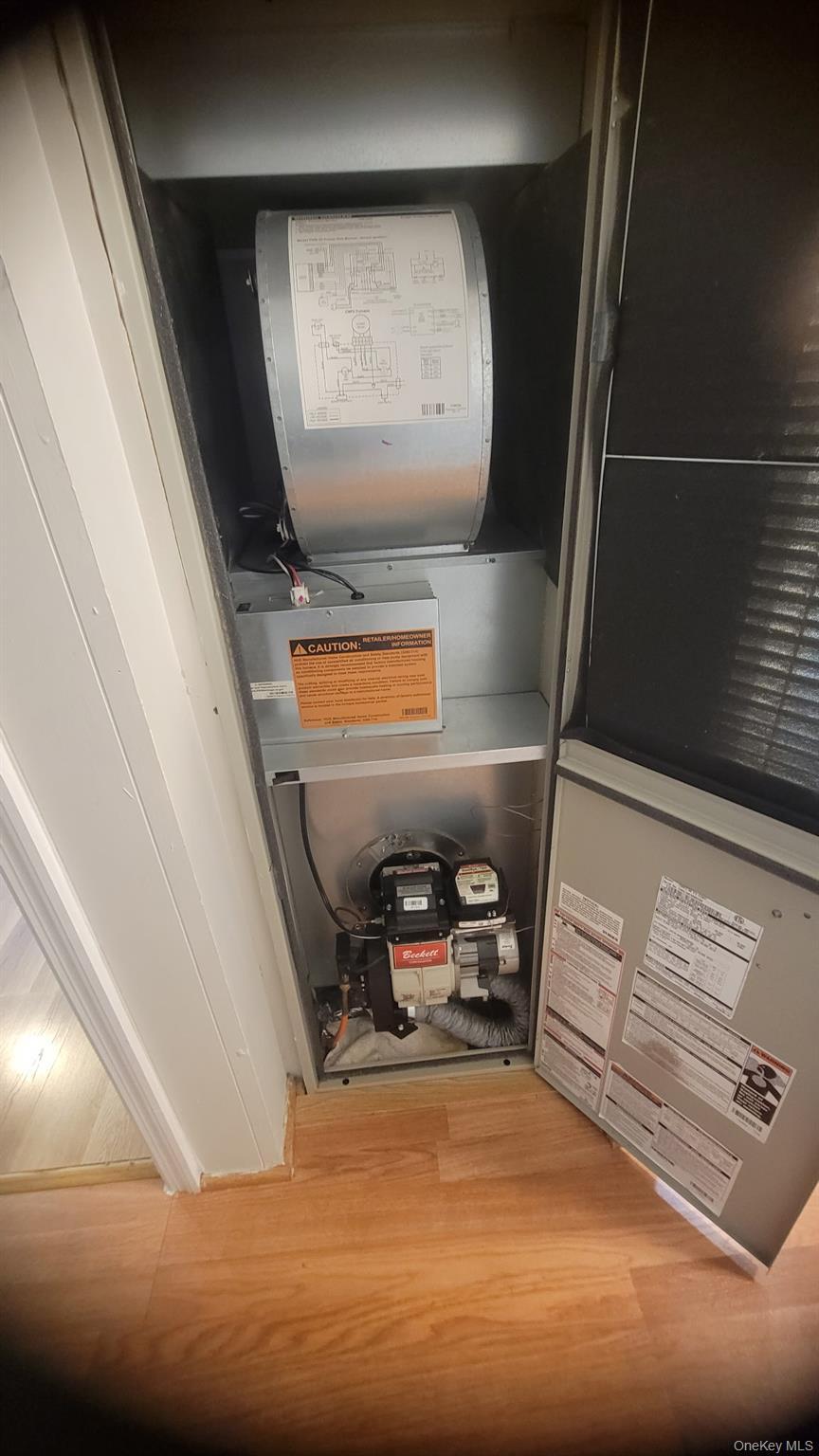 Single Family Forest Park  Ulster County, NY 12589, MLS-895608-11