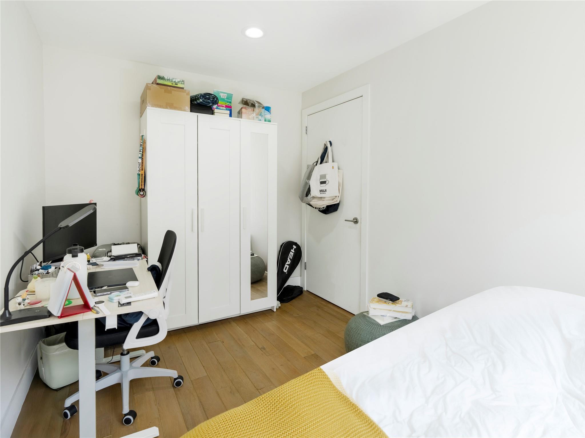 Condo 41st  Queens, NY 11101, MLS-895615-11