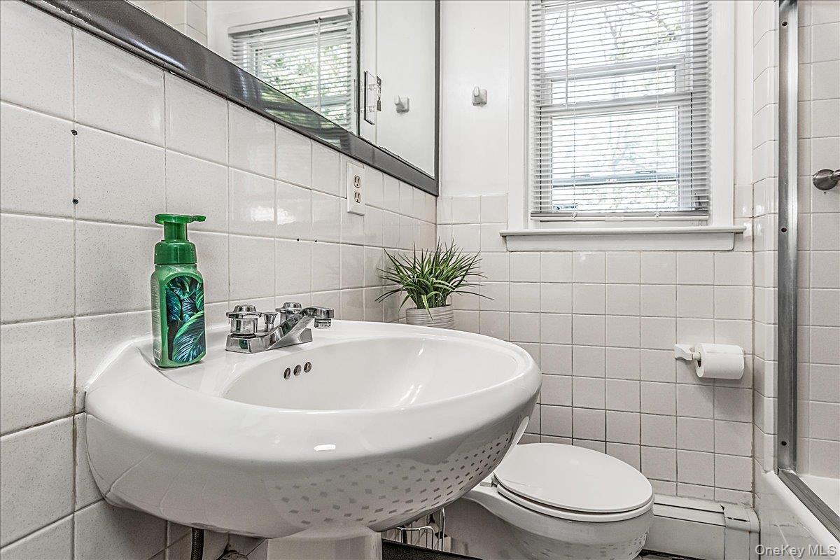 Single Family Rosalie  Nassau County, NY 11554, MLS-895661-18