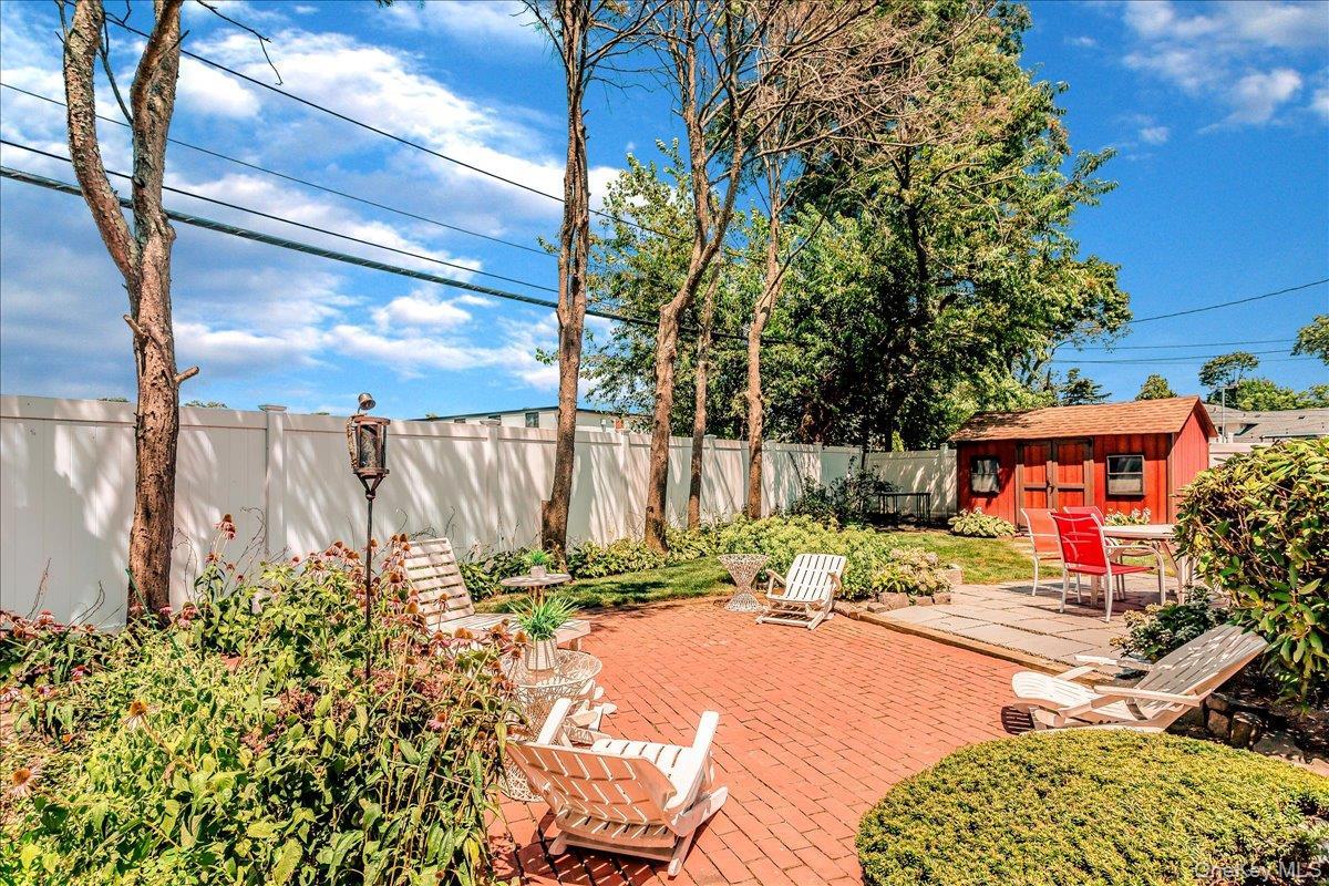 Single Family Rosalie  Nassau County, NY 11554, MLS-895661-24