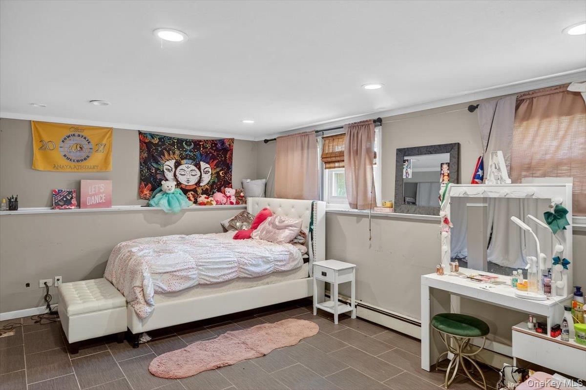 Single Family Sugarbush  Suffolk County, NY 11727, MLS-895674-13