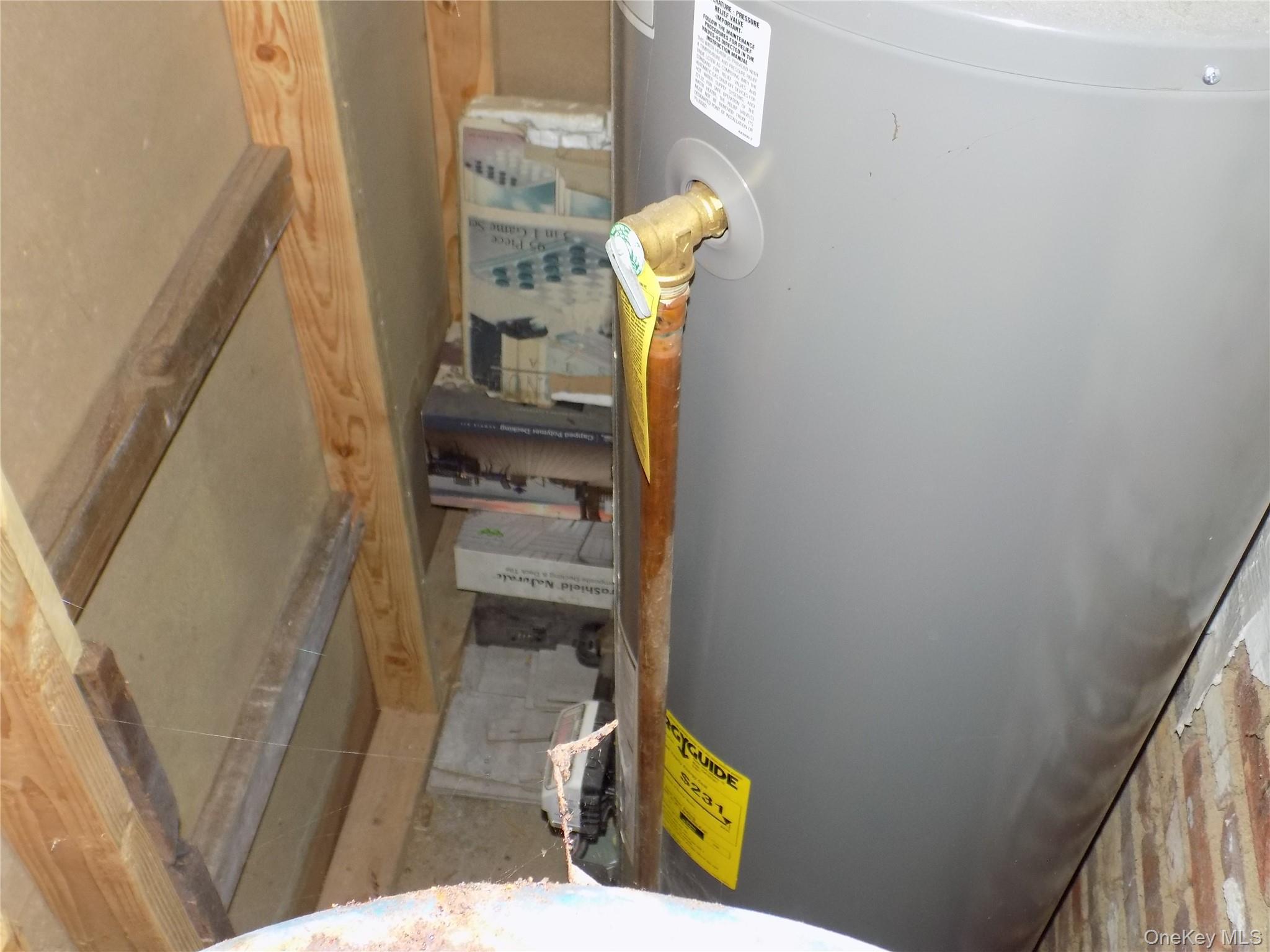 Single Family Thompson Dutchess County, NY 12601, MLS-895684-13