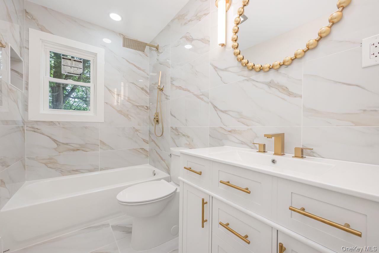 Single Family Maple  Suffolk County, NY 11743, MLS-895730-13