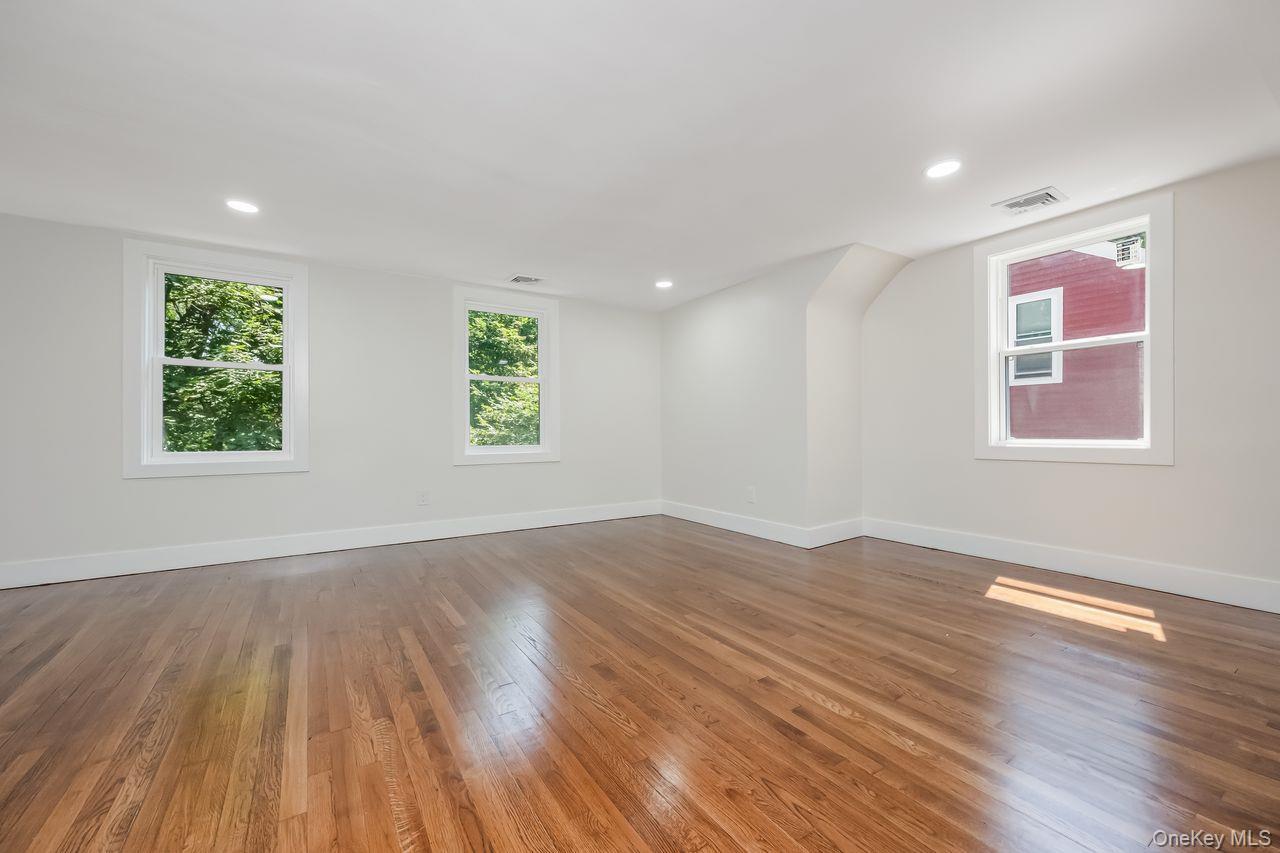 Single Family Maple  Suffolk County, NY 11743, MLS-895730-15