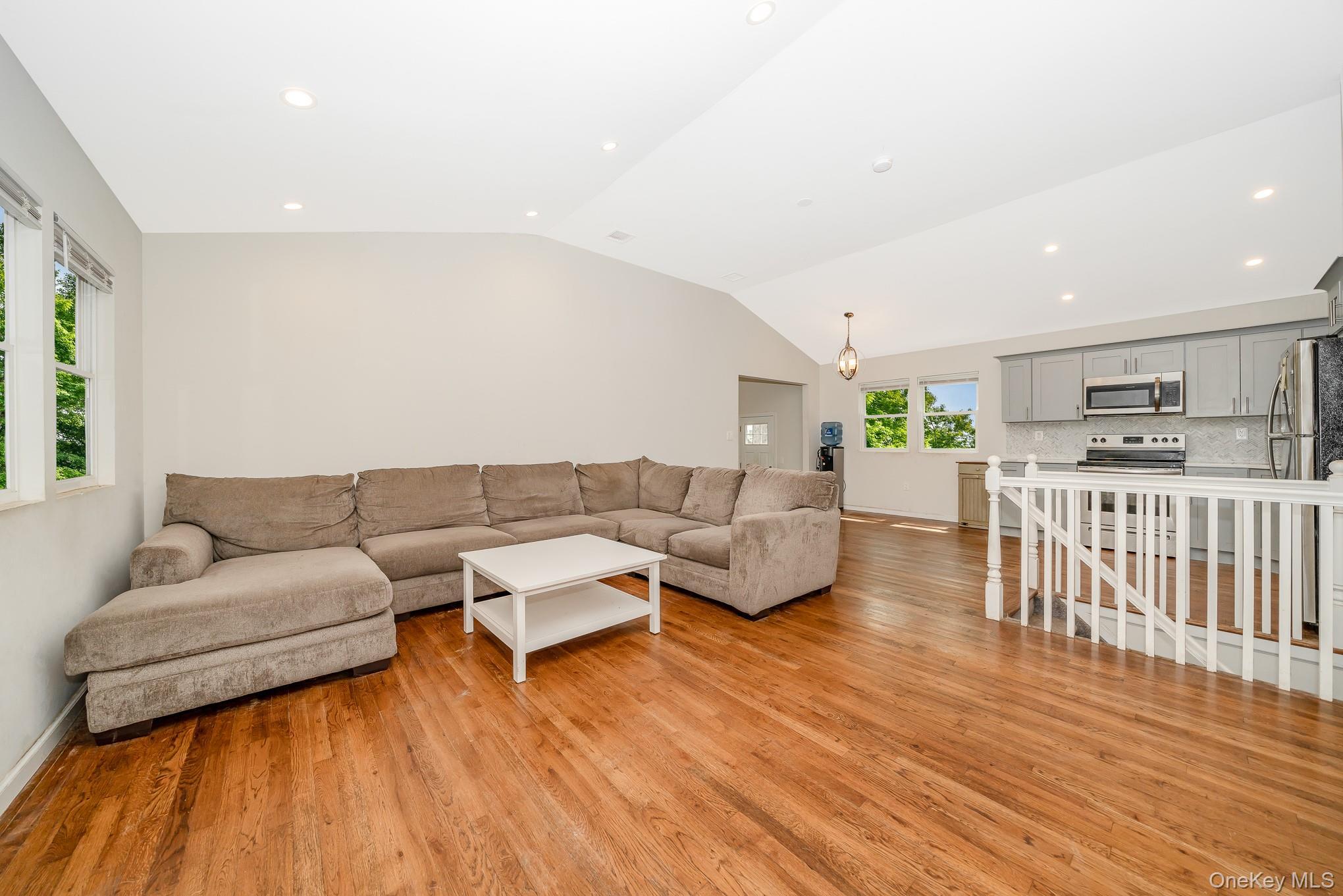 Single Family Pinetop Suffolk County, NY 11967, MLS-895748-15