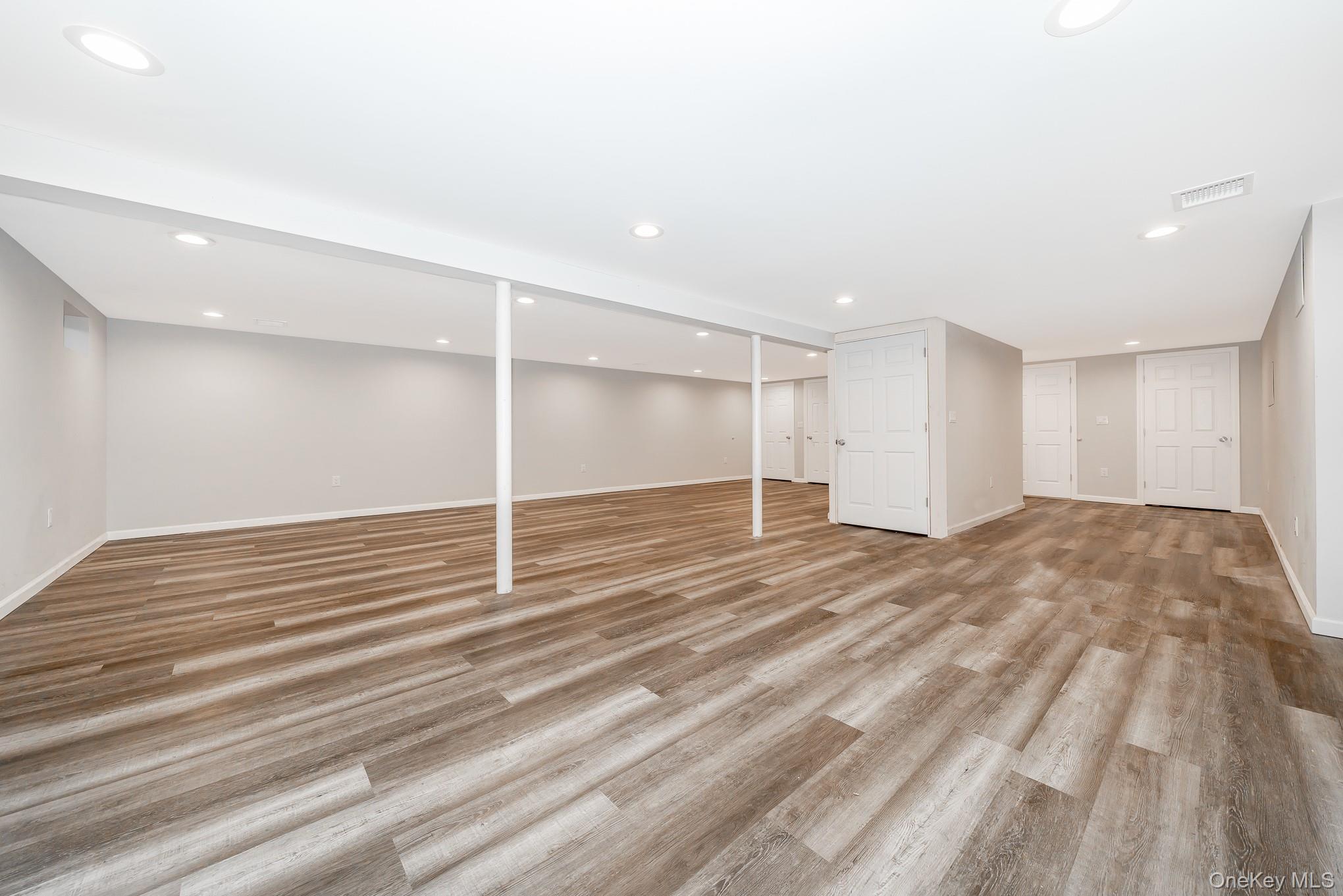 Single Family Pinetop  Suffolk County, NY 11967, MLS-895748-23