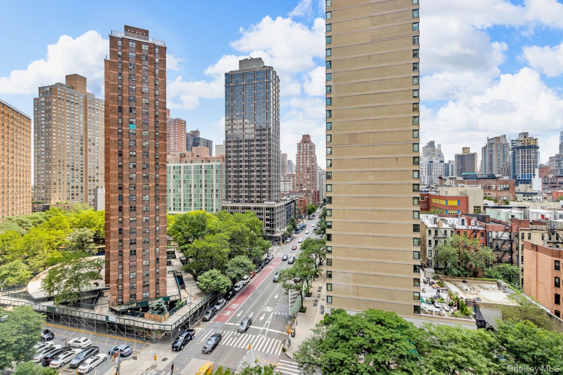 Coop 93rd  Manhattan, NY 10128, MLS-895758-12
