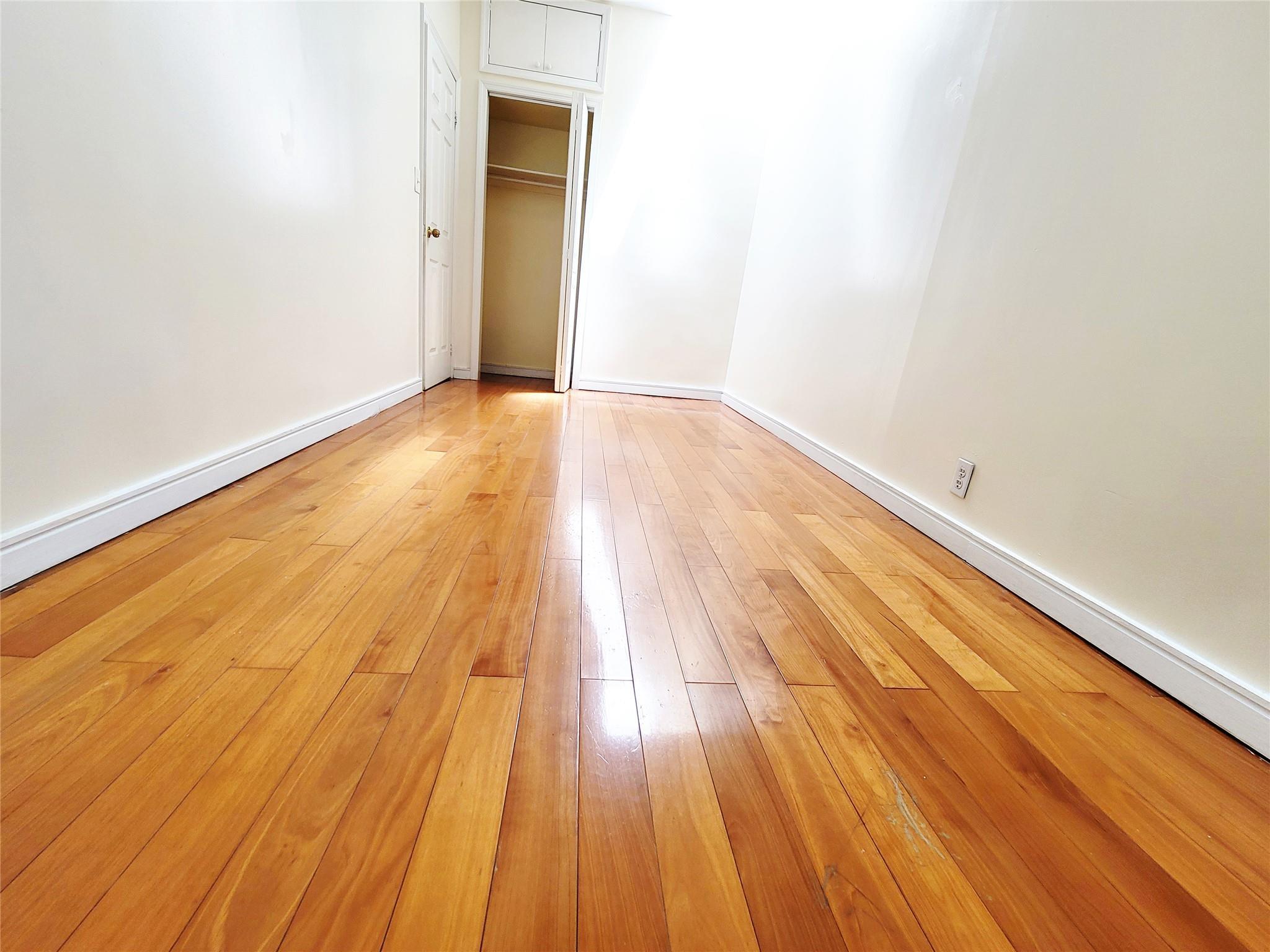 Single Family 168th  Manhattan, NY 10032, MLS-895768-10