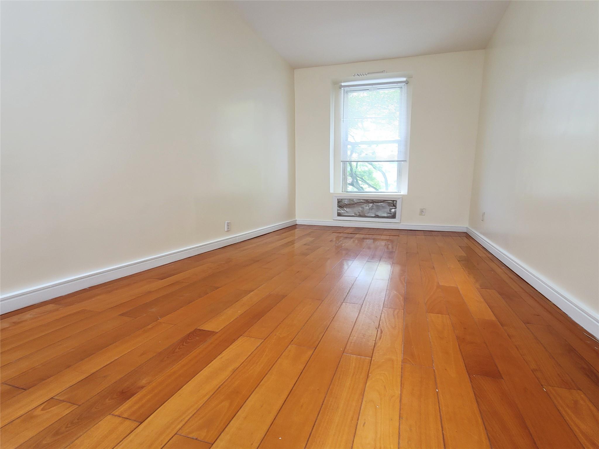 Single Family 168th  Manhattan, NY 10032, MLS-895768-11