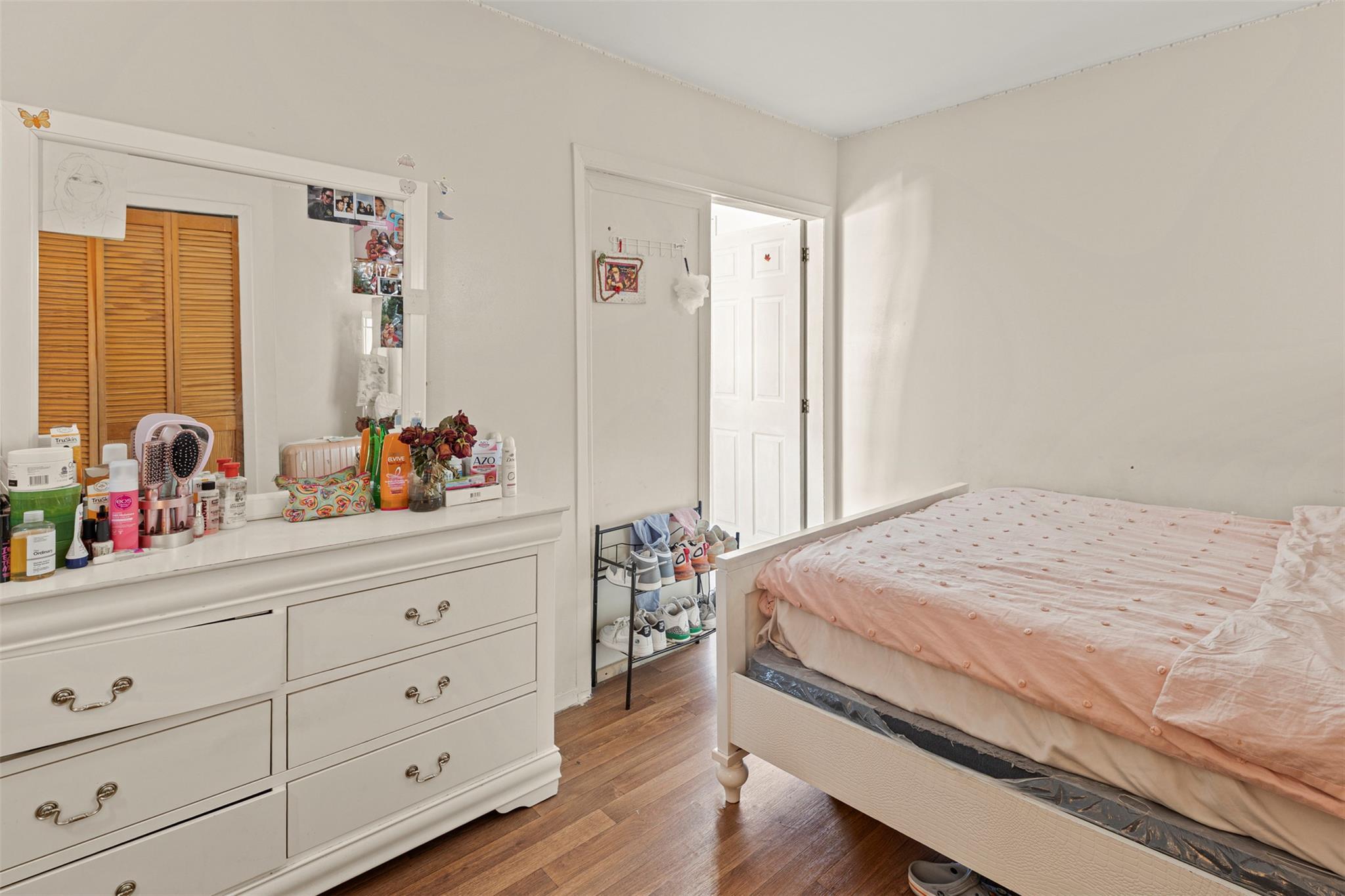 Single Family Sackett Bronx, NY 10462, MLS-895797-21