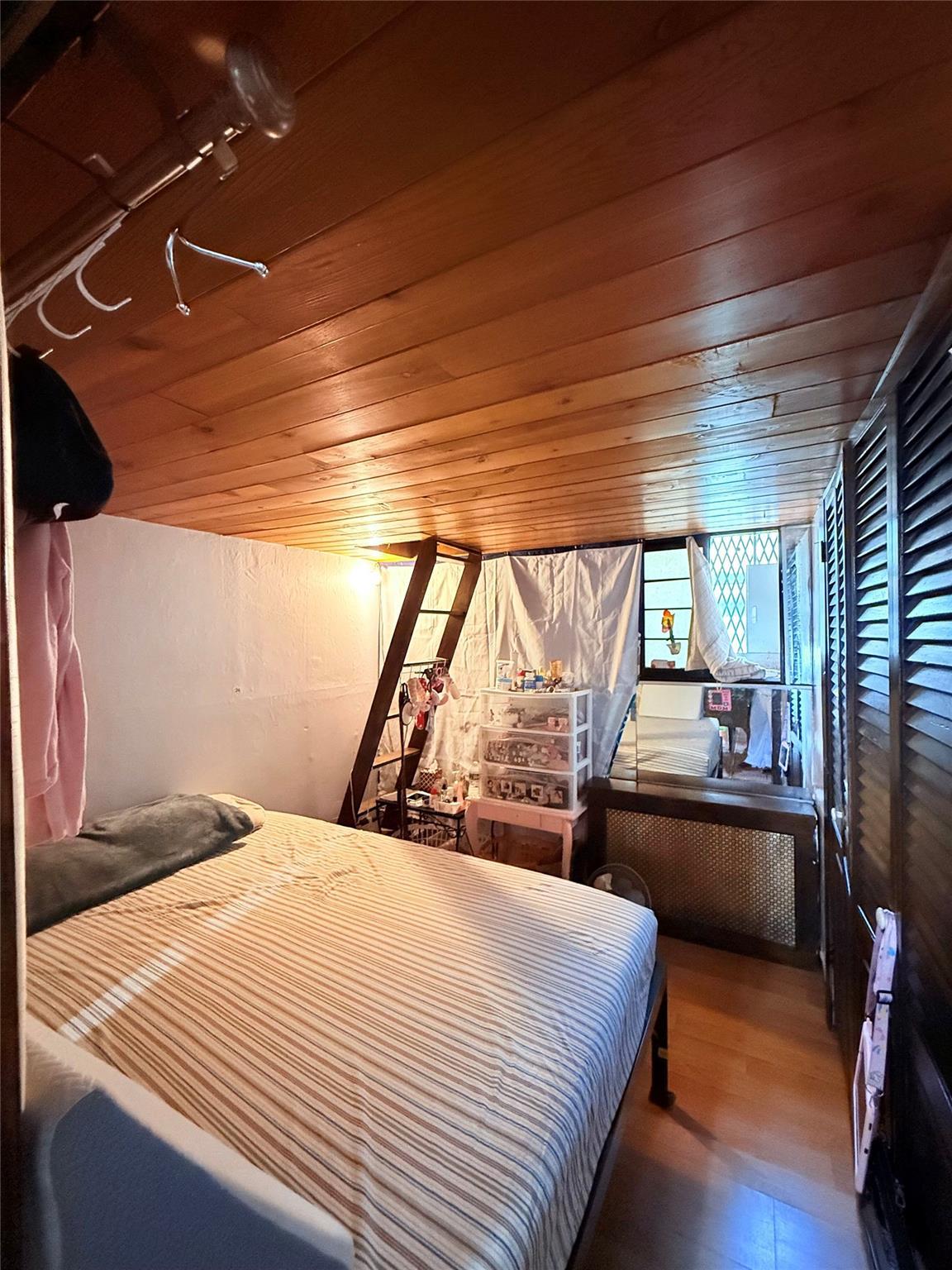 Single Family Sackett Bronx, NY 10462, MLS-895797-36