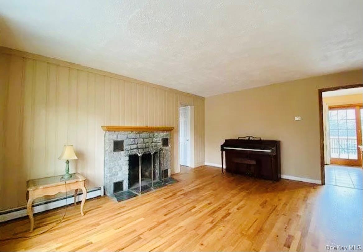 Single Family Garden Suffolk County, NY 11778, MLS-895821-5