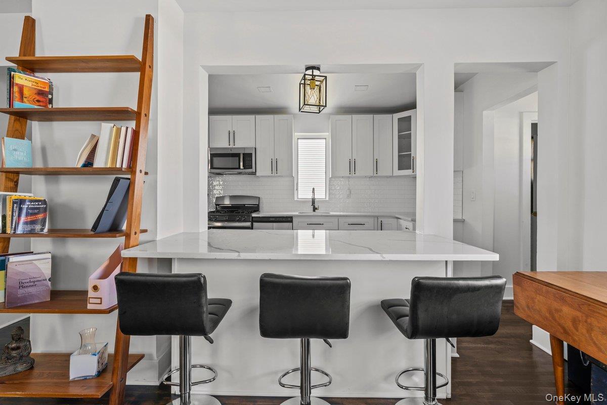 Single Family Clarence  Bronx, NY 10465, MLS-895881-14