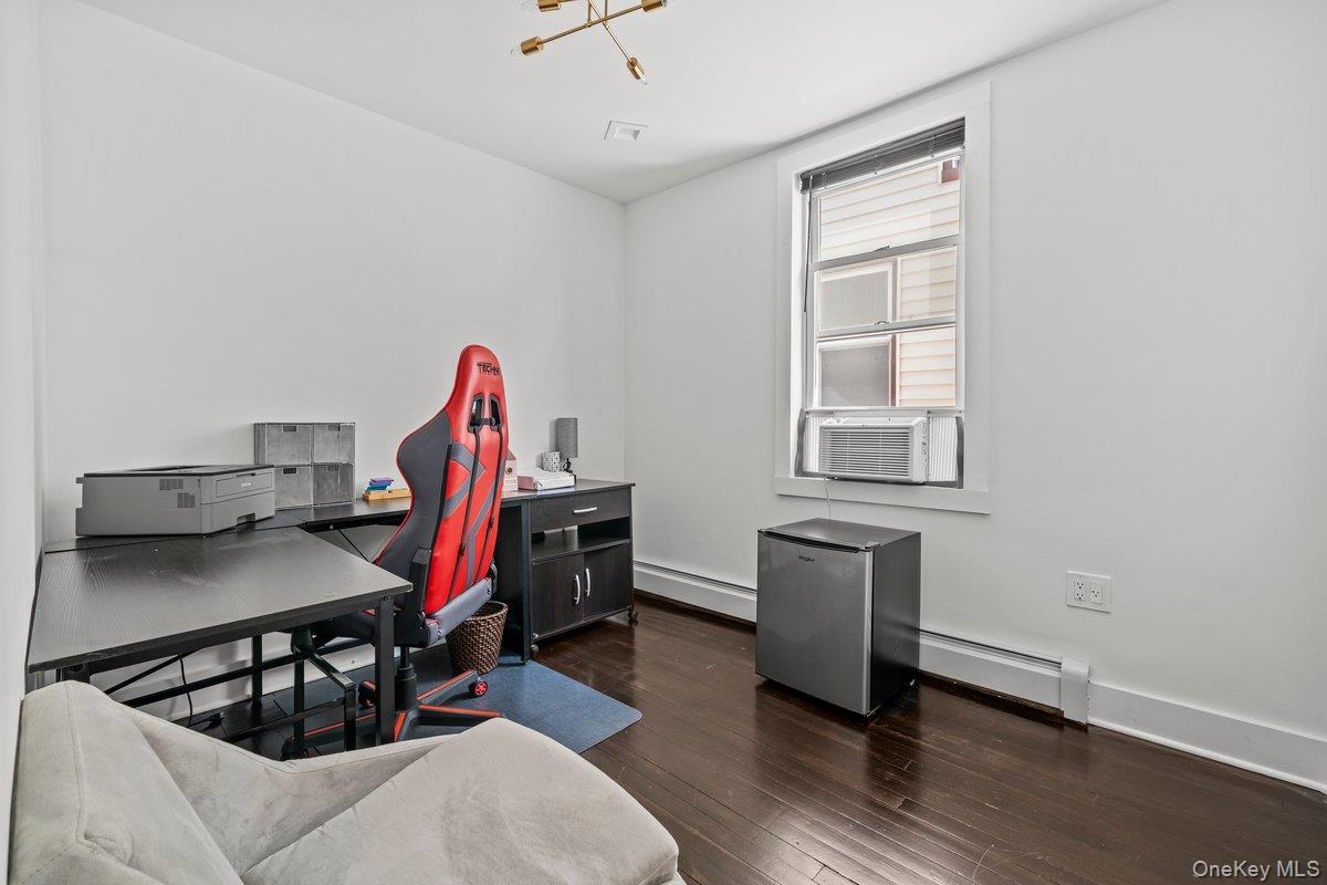 Single Family Clarence  Bronx, NY 10465, MLS-895881-23