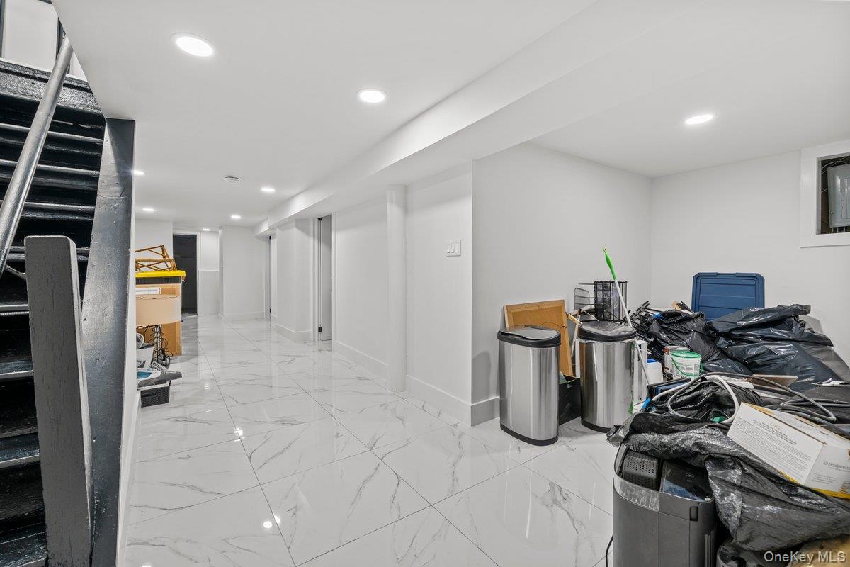 Single Family Clarence  Bronx, NY 10465, MLS-895881-27