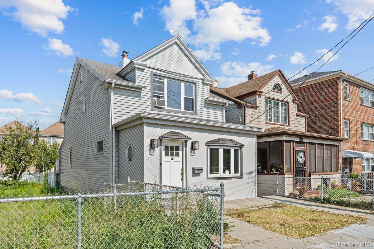 Single Family Clarence  Bronx, NY 10465, MLS-895881-3