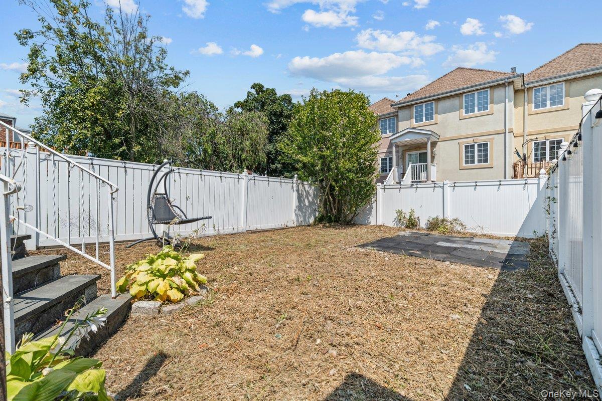 Single Family Clarence  Bronx, NY 10465, MLS-895881-31