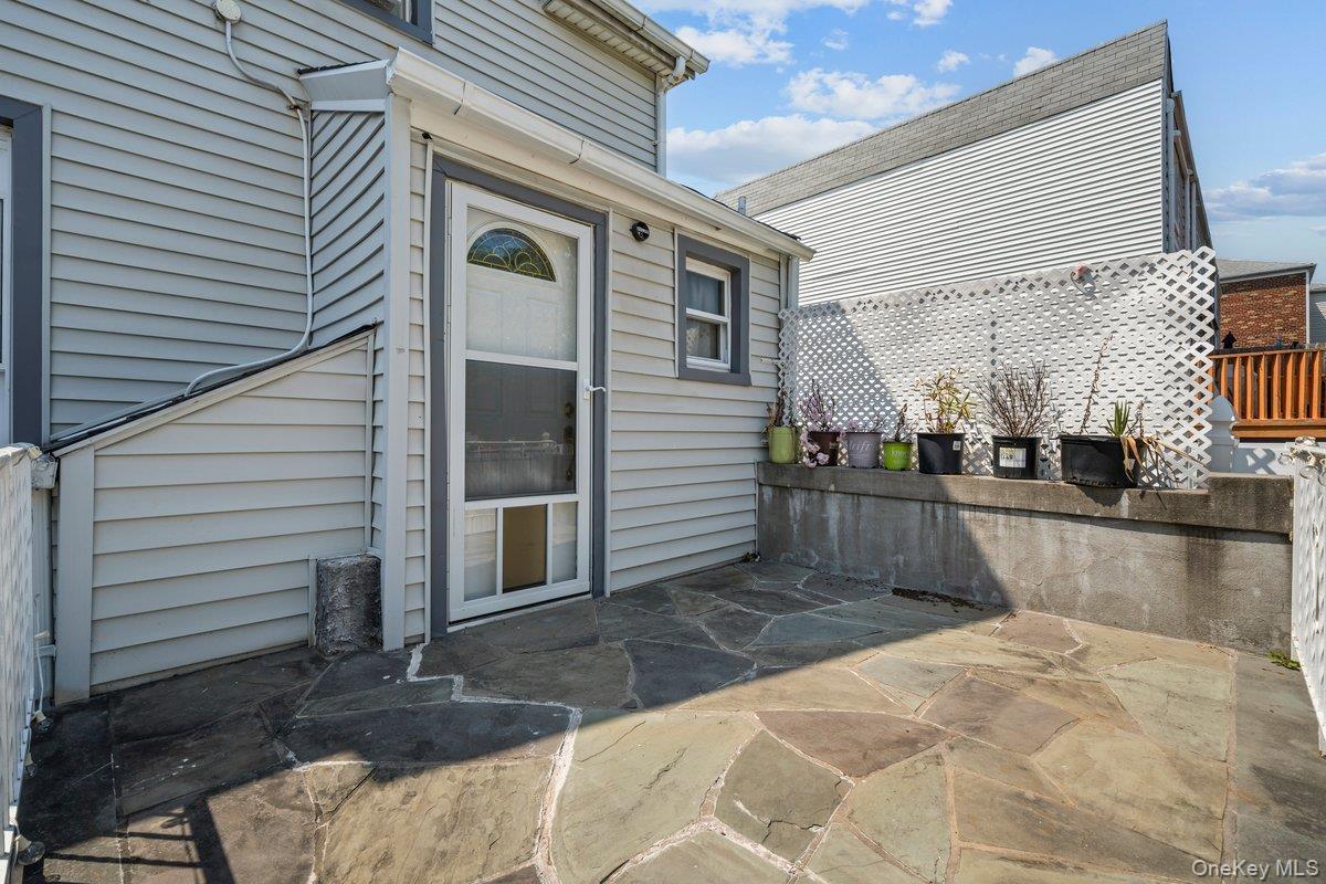 Single Family Clarence  Bronx, NY 10465, MLS-895881-33