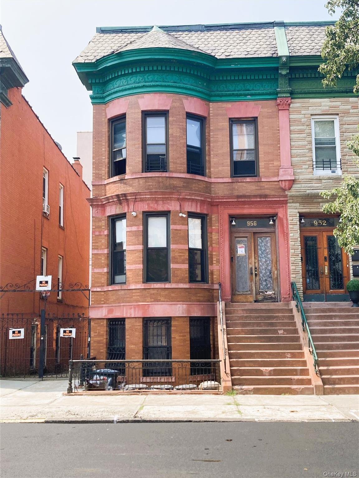 Single Family 156th  Bronx, NY 10455, MLS-895938-4