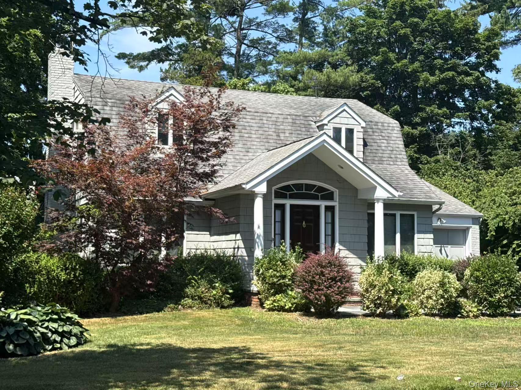 Single Family Oakdale Nassau County, NY 11577, MLS-896022-2