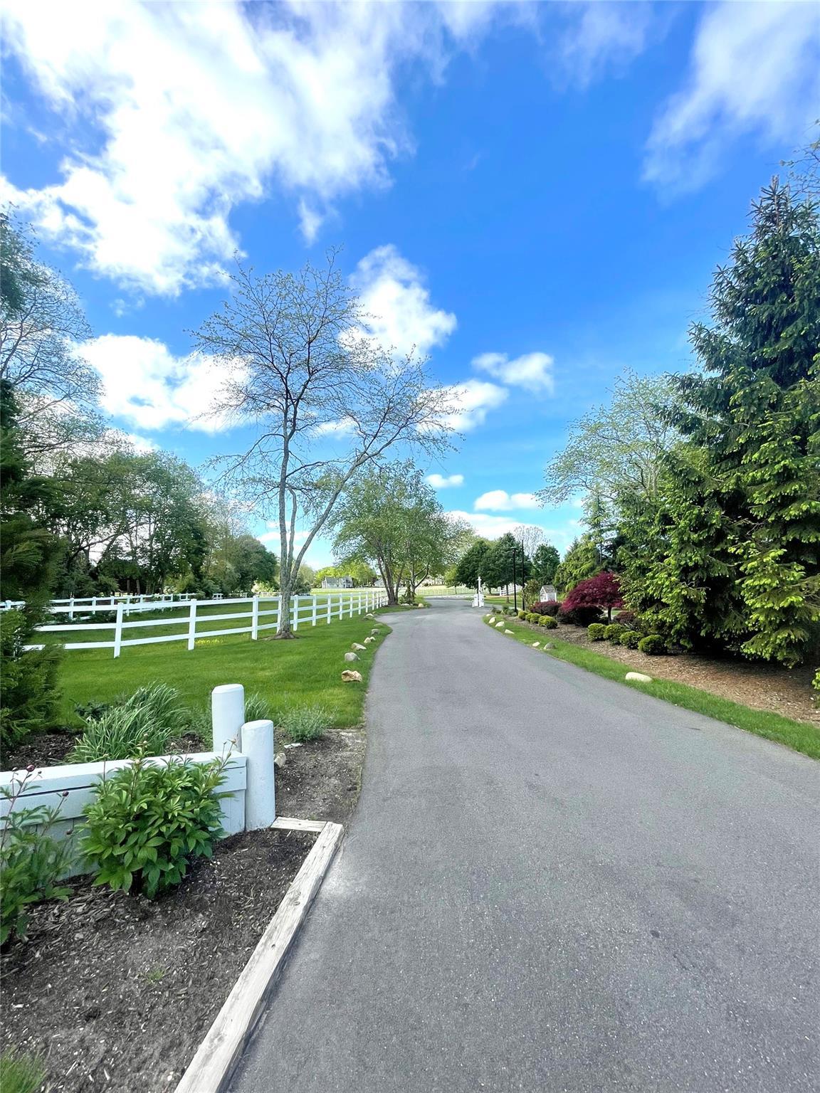 Condo Pameeches Path  Suffolk County, NY 11940, MLS-896048-26