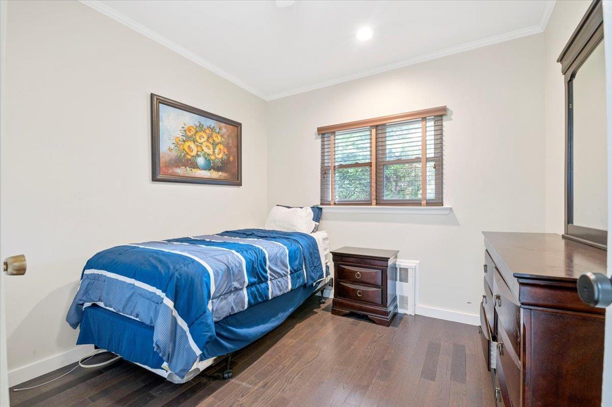 Single Family Ocean Nassau County, NY 11559, MLS-896054-16