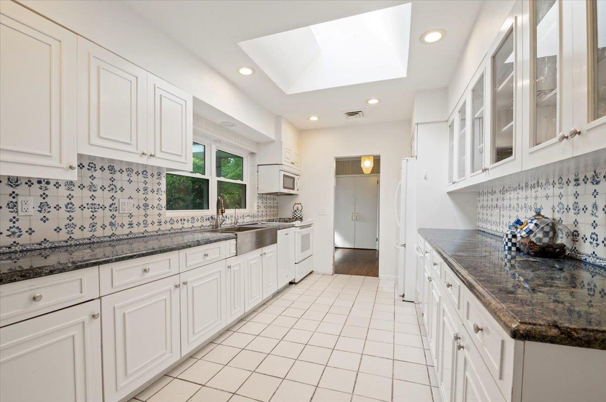 Single Family Ocean Nassau County, NY 11559, MLS-896054-9