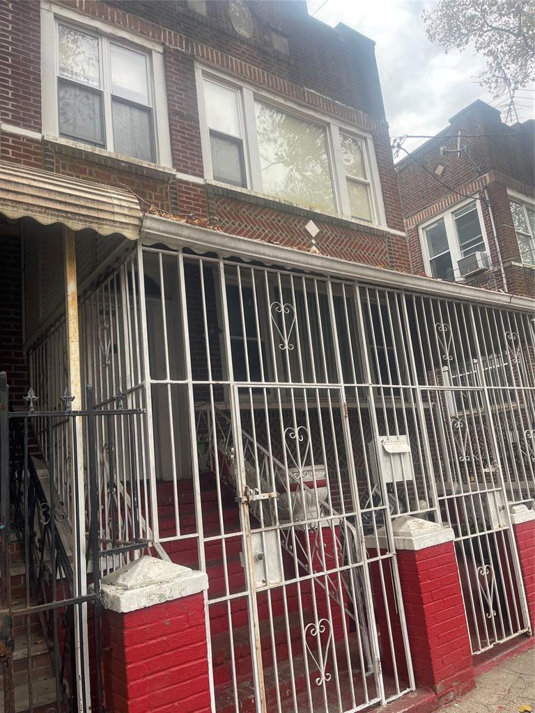 Apartment Amboy  Brooklyn, NY 11212, MLS-896068-2
