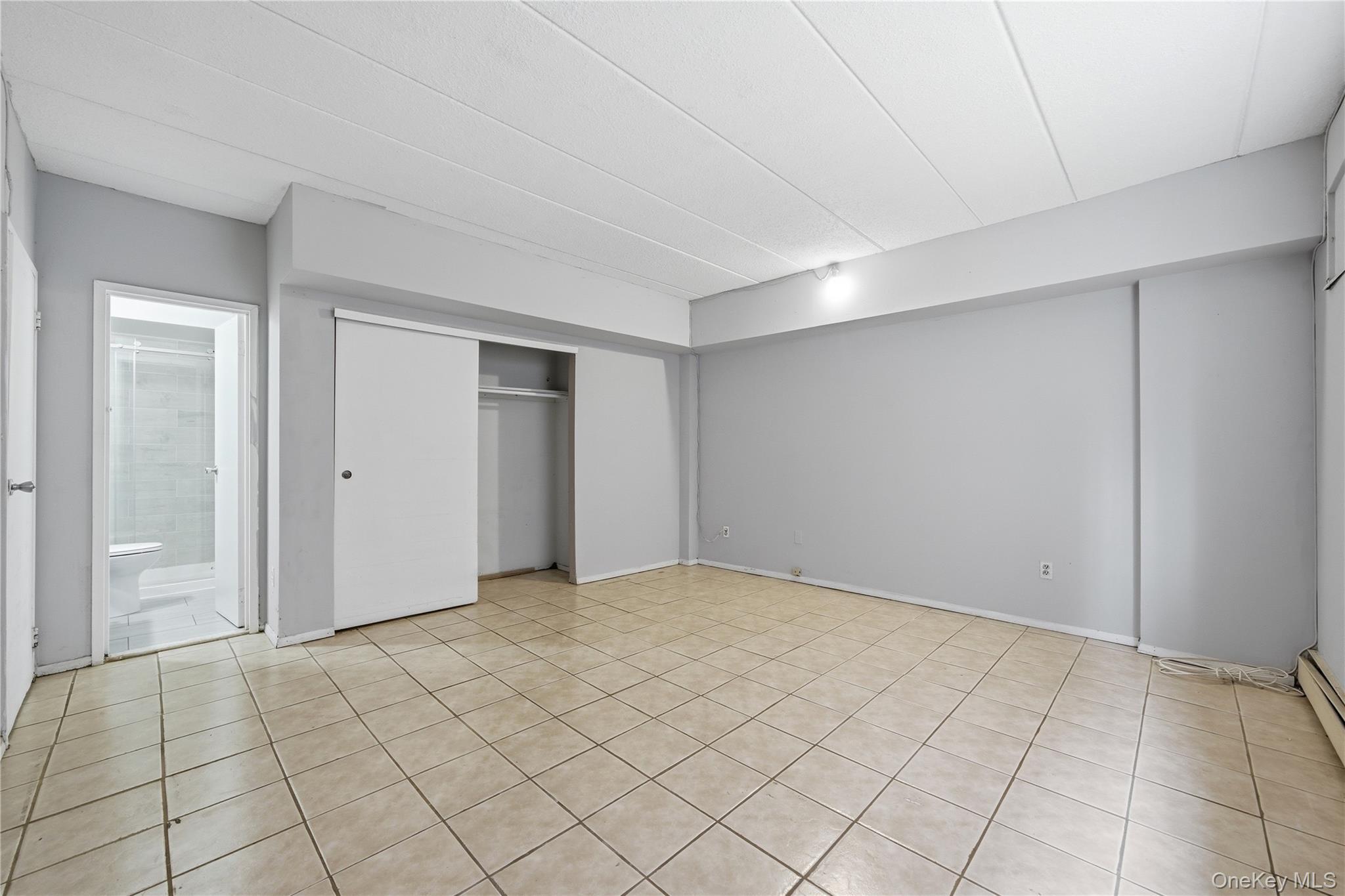 Condo Roosevelt Ave  Queens, NY 11354, MLS-896112-14