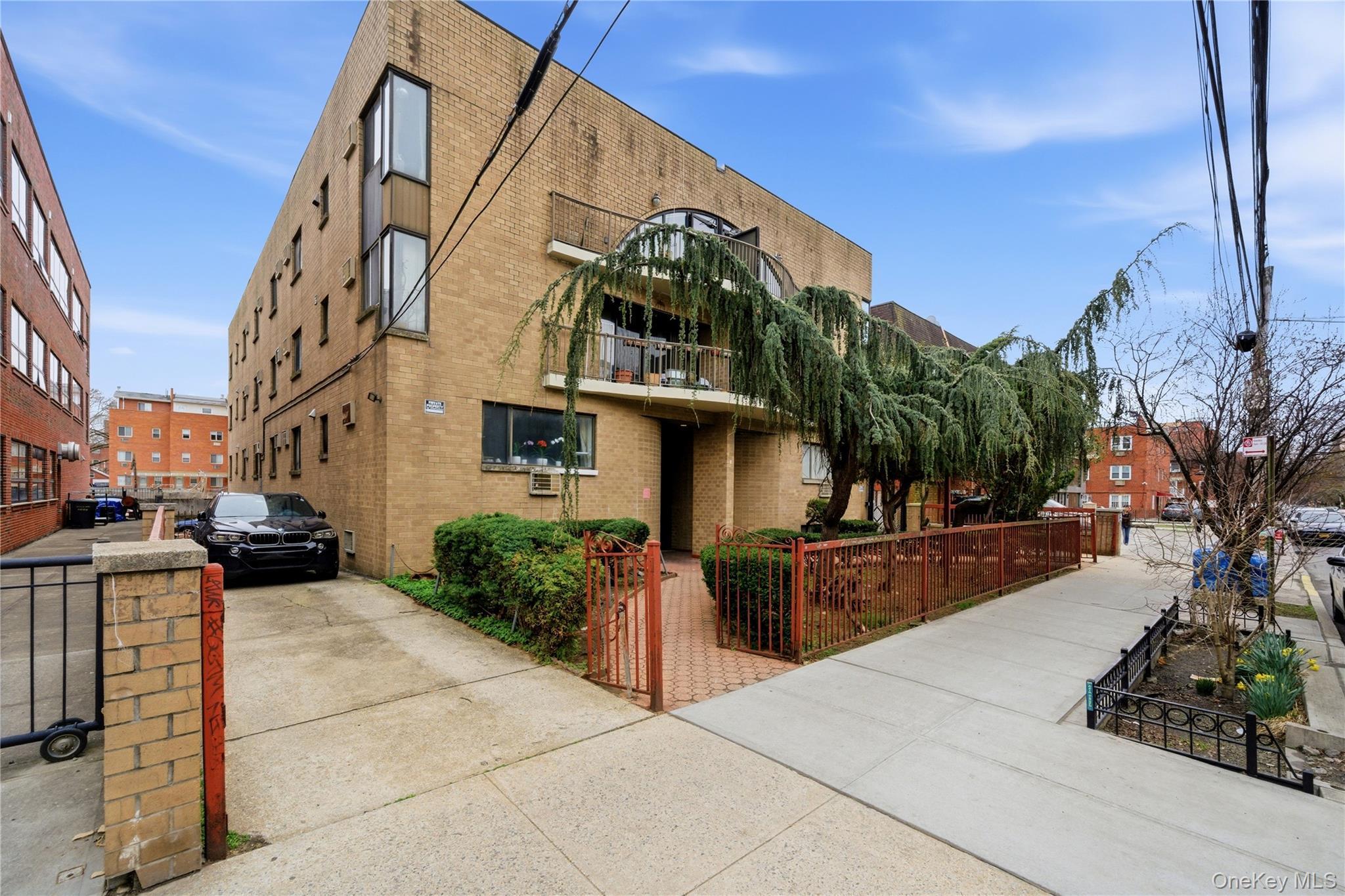 Condo Roosevelt Ave  Queens, NY 11354, MLS-896112-2